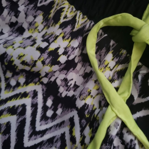 Pants - Picture 3 of 3